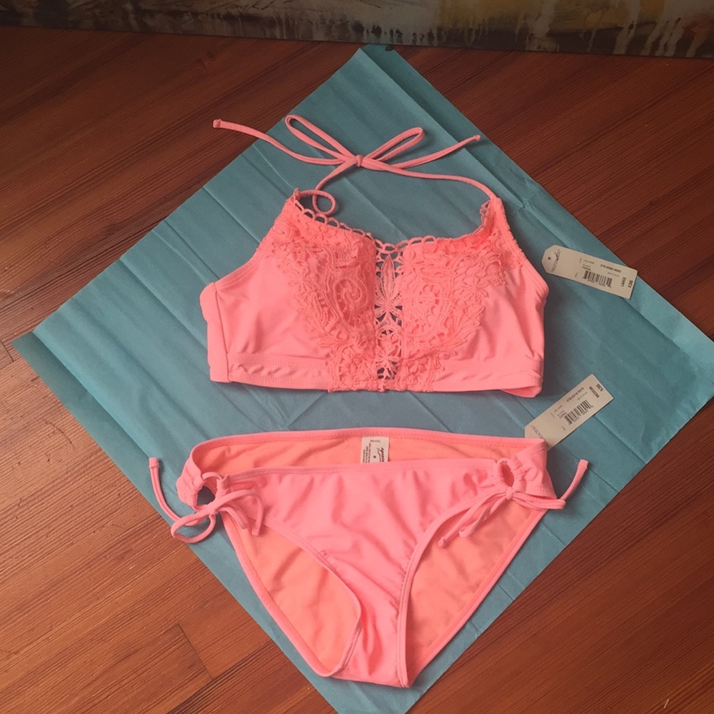 Bathing suit